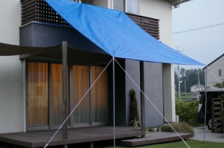 またしても 雨の中のbbq 家族の風景 またしても 雨の中のbbq 家族の風景