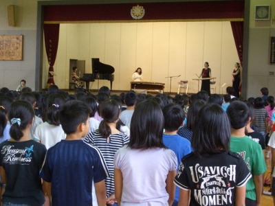 TRINITY 学校公演_c0085539_15028.jpg