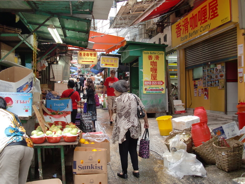 香港散策、庶民の台所♪_c0206352_535185.jpg