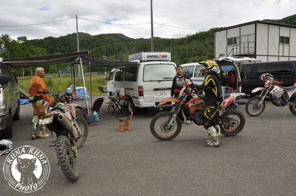 f0210380_1330228.jpg