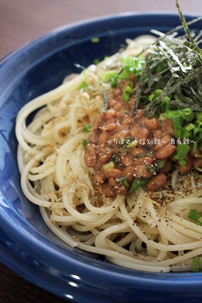 かりかりおじゃことバター醤油麹で納豆パスタ。_e0192461_8404594.jpg