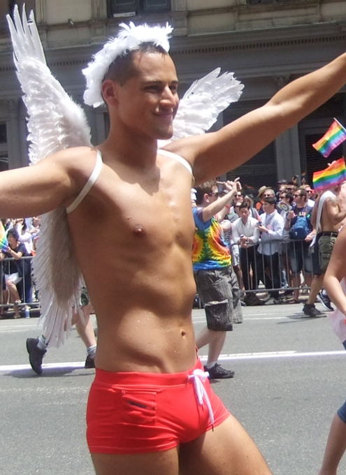 ニューヨークのゲイ・プライド・パレード2012（動画付）_b0007805_12581558.jpg