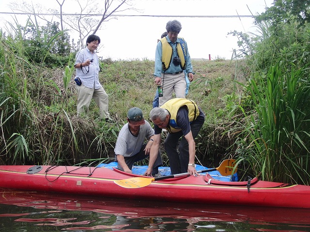沼川をカヌーで下り、田子の浦港から小潤井川をどこまで上がれるか?_f0141310_740545.jpg