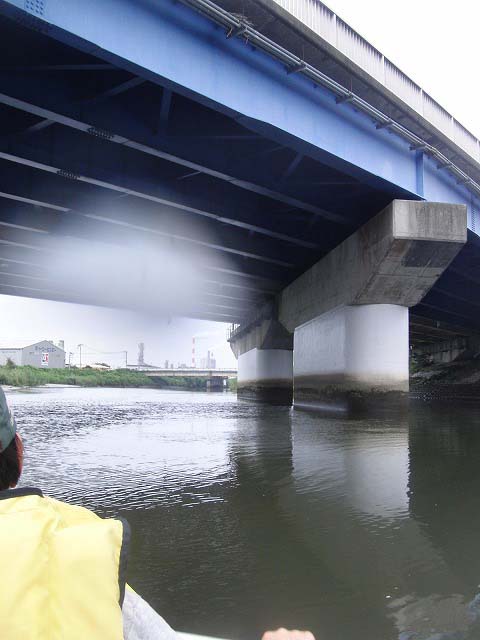 沼川をカヌーで下り、田子の浦港から小潤井川をどこまで上がれるか？_f0141310_7423939.jpg