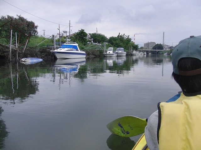 沼川をカヌーで下り、田子の浦港から小潤井川をどこまで上がれるか？_f0141310_7431058.jpg
