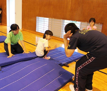 運動が苦手な子ども集まれ！「チャレンジ運動教室」第４回開催_b0199970_9245289.jpg