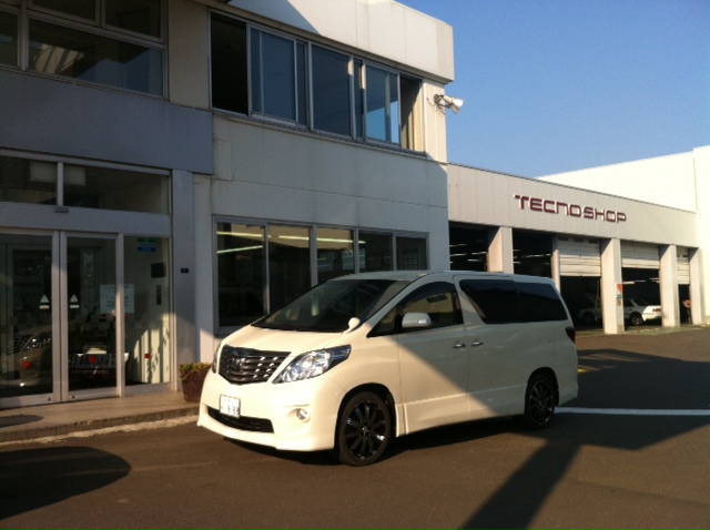 ☆新在Gハイエース希少パール一色・入庫しております!!☆(伏古店)_c0161601_19525645.jpg