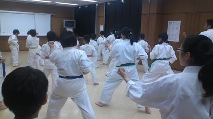 手稲教室 みんな良い汗かいてます!_c0118332_235056.jpg