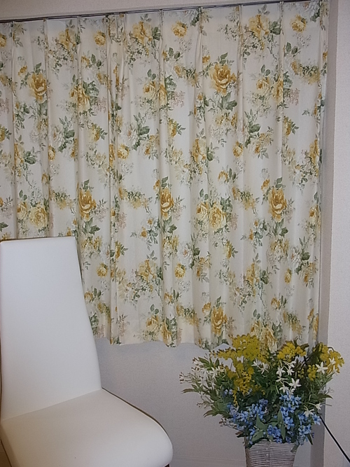 スペインの花柄カーテン 自由が丘のカーテン ルドファン 公式ブログ
