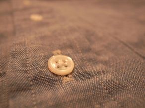 \"TheThreeRobbers ROUND COLLAR SHIRT BLUE CHAMBRAY\"ってこんなこと。_c0140560_11373849.jpg