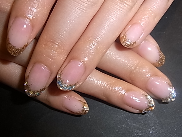 キラキラフレンチ夏ネイル 千代田区 御茶ノ水 小川町神保町 ネイルサロン Nail Salon Shanti