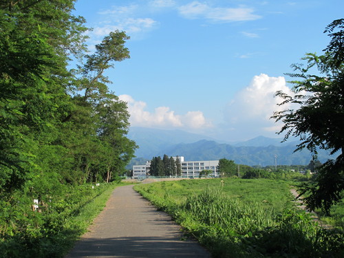 松川堤防からの景色（１）_c0075701_1945947.jpg