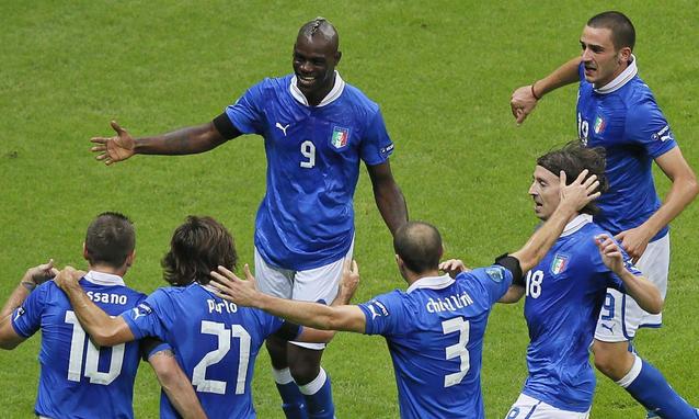 ズッキーニとパンのタルト☆ EURO2012_b0246303_6215511.jpg