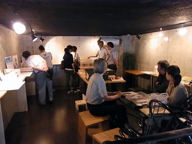 「狭小住宅の可能性」展 開催中!_b0186200_22403063.jpg