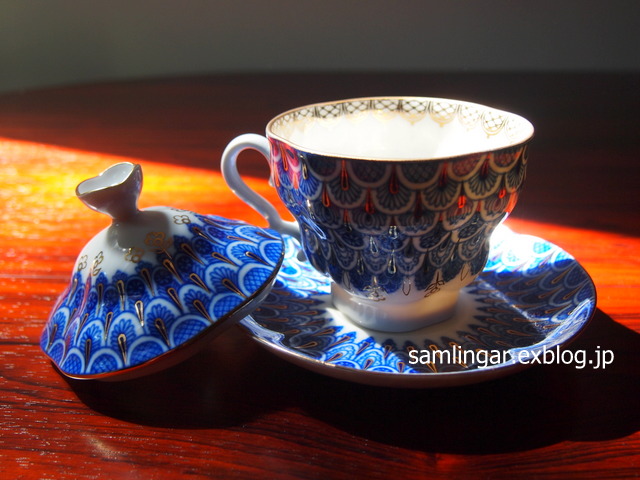 Lomonosovの蓋つきティーカップ_f0237712_2150395.jpg