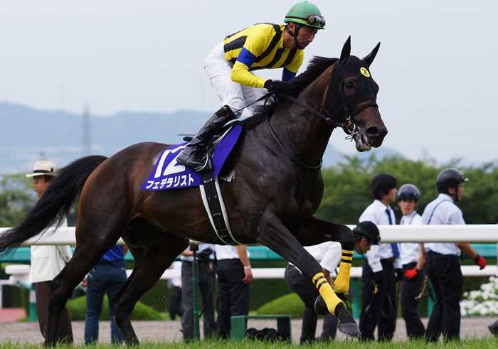 競馬が人生の比喩なのではない 人生が競馬の比喩なのである 寺山修司 Turfに魅せられて 写真紀行