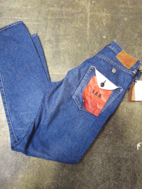 Kato AAA ・・・ NEW FLAP DENIM 。。。違いの解る男の大人のBLUE DENIM_d0152280_1541879.jpg