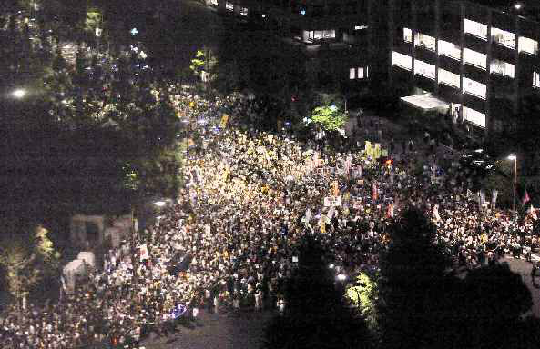 ▼2012年6月29日 東京　首相官邸前_d0017381_2144547.jpg