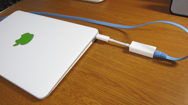 Thunderbolt to Gigabit Ethernet ベンチ_d0034336_3115243.jpg