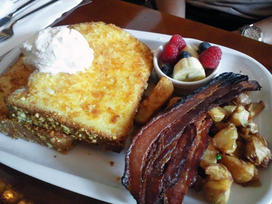 Beaconでランチ ムッシュはつらいよ W ポルミニ Beaconでランチ ムッシュはつらいよ W ポルミニ