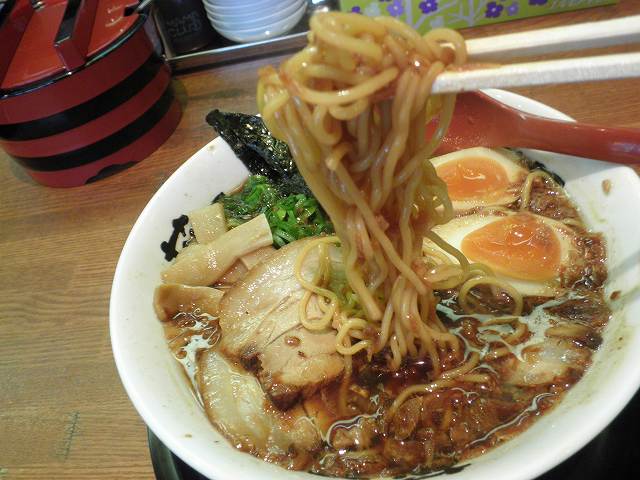 らー麺 藤平 川西多田店_c0118393_1633121.jpg