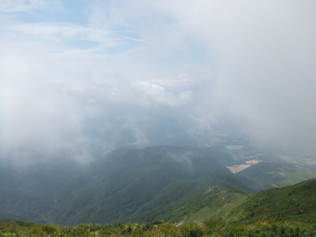 伊吹山（１３７７ｍ）_a0271502_1103817.jpg