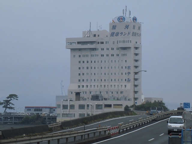 興津川の河口で1泊同窓会_f0141310_7501354.jpg