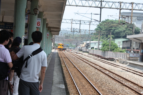 マイレージで行く台北の旅・平渓線、青桐まで電車旅～♪_b0093515_7232943.jpg