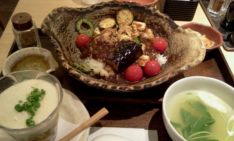 夏野菜と四川麻婆の土鍋ご飯@大戸屋（多摩）_c0212604_15372775.jpg