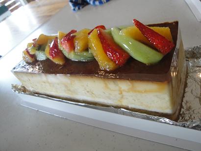 今月のカフェのケーキのご紹介♪_e0170128_2175131.jpg