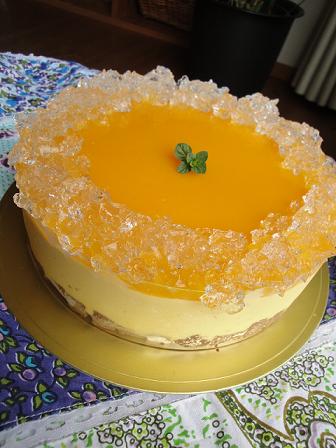 今月のカフェのケーキのご紹介♪_e0170128_2181525.jpg