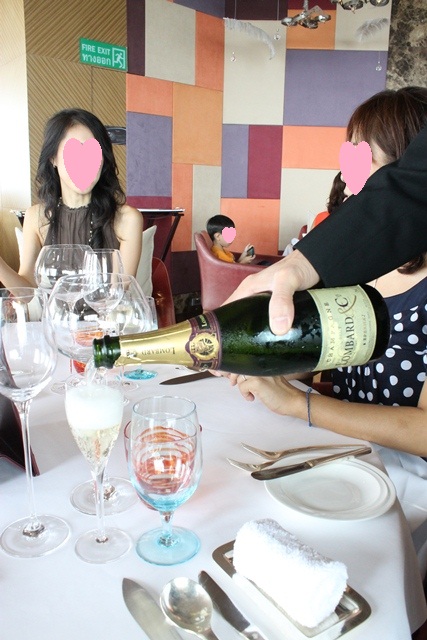 Champagne Brunch　＠ Centara Grand at Centralworld_d0222641_9551281.jpg