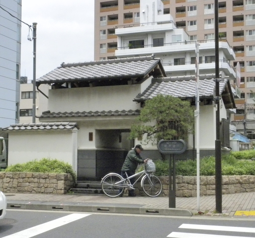 江戸・東京の歴史路を歩く　２　－４　神田岩本町－_e0059721_1040326.jpg