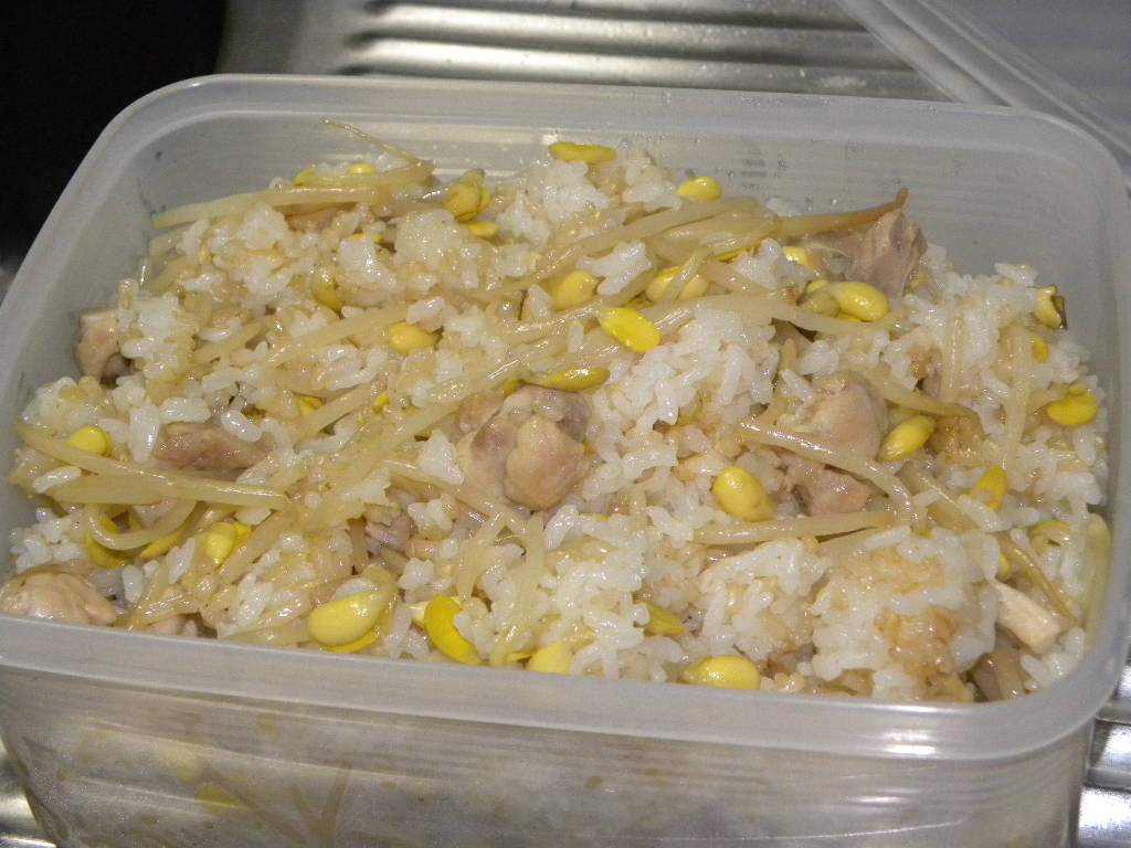 豆もやしご飯定食_c0162773_20342838.jpg
