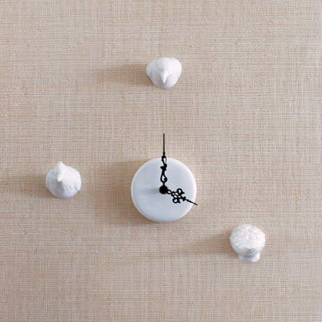 cuckoo\'s nest bird clock_a0143711_1522387.jpg