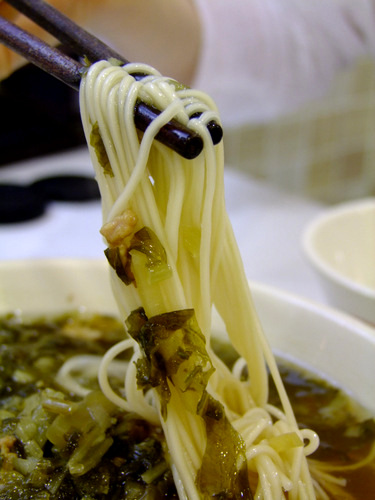 「上海 老盛昌の小龍包・スープワンタン、高菜麺」_a0000029_11125126.jpg