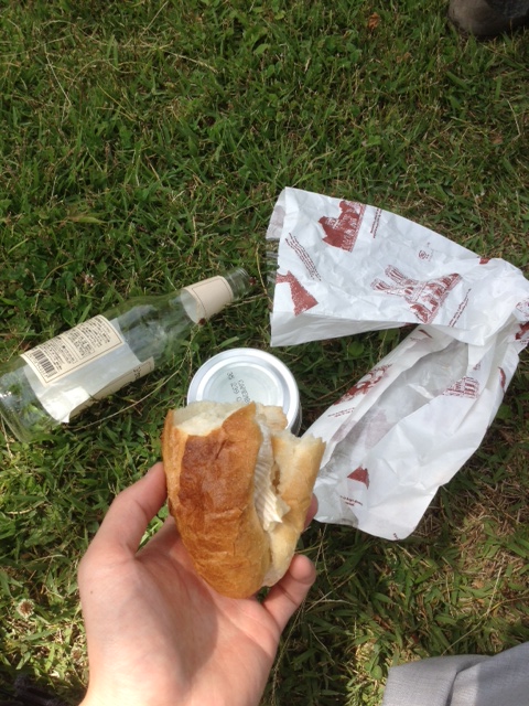 このような遅めの昼食_e0173239_2543426.jpg