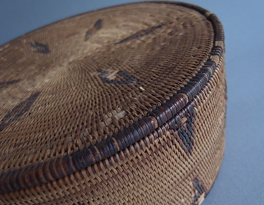 ネイティブアメリカンのバスケット : Muntkidy