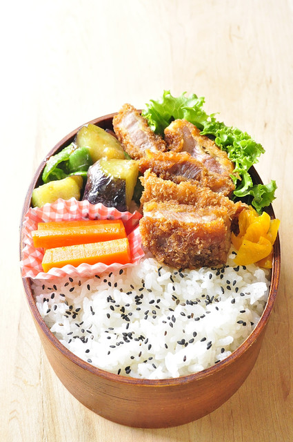 三浦野菜とソースカツ弁当_b0171098_8391541.jpg