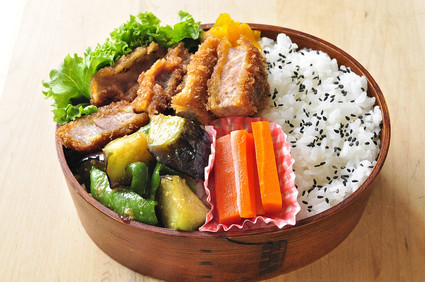 三浦野菜とソースカツ弁当_b0171098_8513765.jpg
