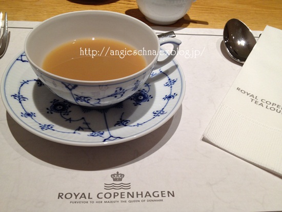 ROYAL  COPENHAGEN　TEA　LOUNGE_c0236228_105319.jpg