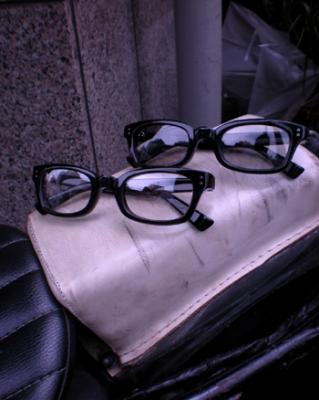 UNCROWD EYE WEAR【BLUEBIRD \"調光レンズ\"】_a0109830_1672546.jpg