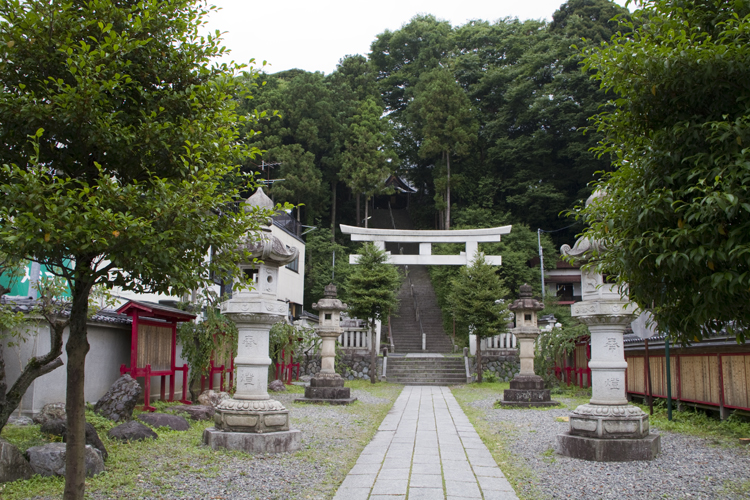 青梅探訪...12　幻燈館から住吉神社へ_a0229634_8202570.jpg