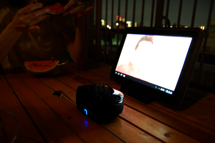 【PR】行楽シーズンに最適「Logicool Mini Boombox TS500BK」_c0060143_21475755.png