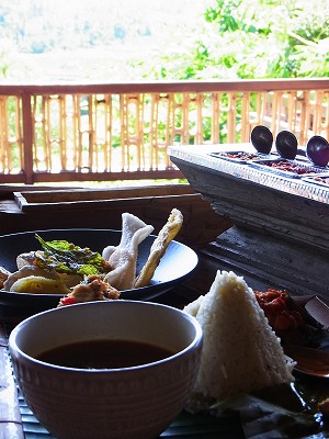 Tea, Lunch　そして hiyoko祭り @ BALI ASLI ,Gelumpang, Karangasem (\'12年春)_a0074049_14935.jpg