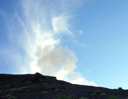 2012伊国の旅 先出し編1　汗と涙のストロンボリ登山_e0112226_2045666.jpg