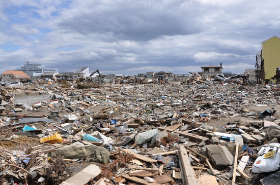 震災直後と現在の被災地の写真比較～宮城県石巻市_e0171573_22321891.jpg