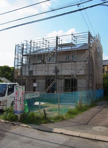 完成に向けて工事進行中_a0059217_1733628.jpg