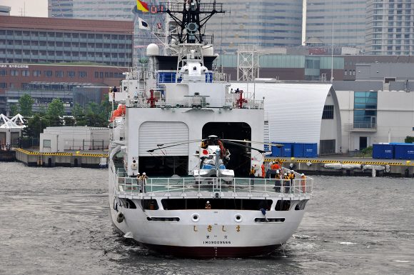 海上保安庁巡視船 PLH31「しきしま」_e0158925_2113132.jpg