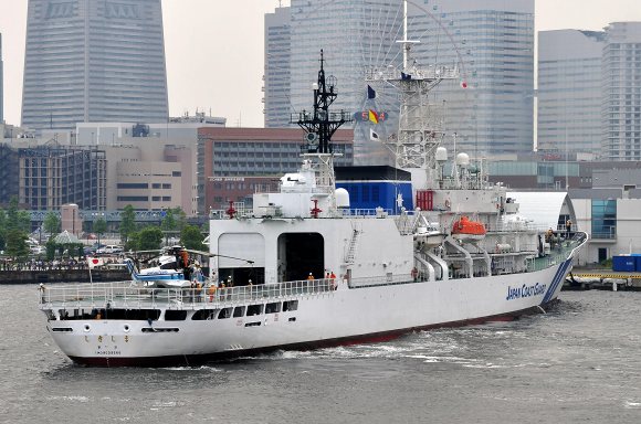 海上保安庁巡視船 PLH31「しきしま」_e0158925_2113611.jpg